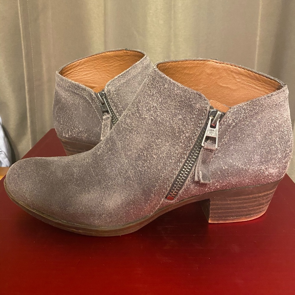 Lucky Brand low boots